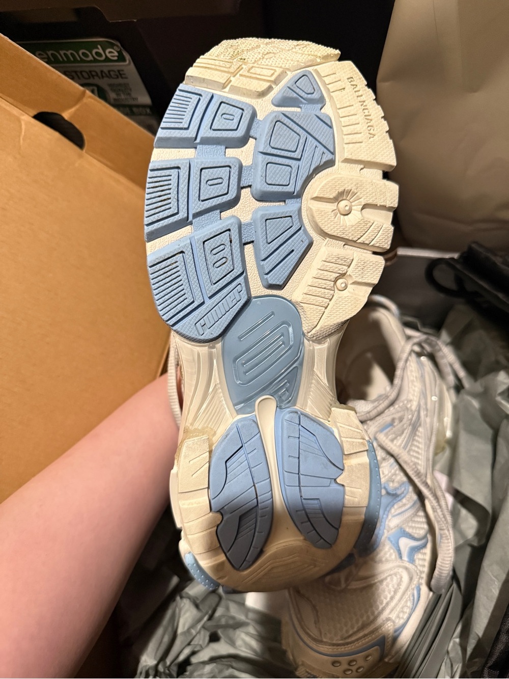 Balenciaga NEW in box Runner 2.0 Sneakers white/ cream/ pastel blue 38 - Picture 11 of 14